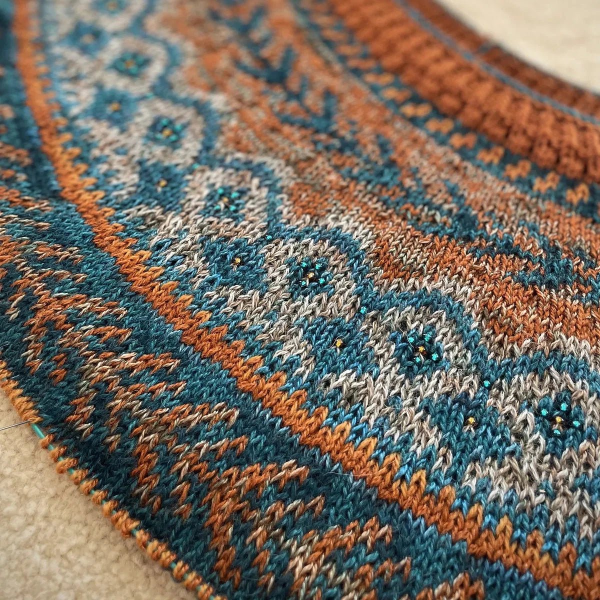 Masterclass: Knitting with Beads - The Little Yarn Store - Included - The Little Yarn Store