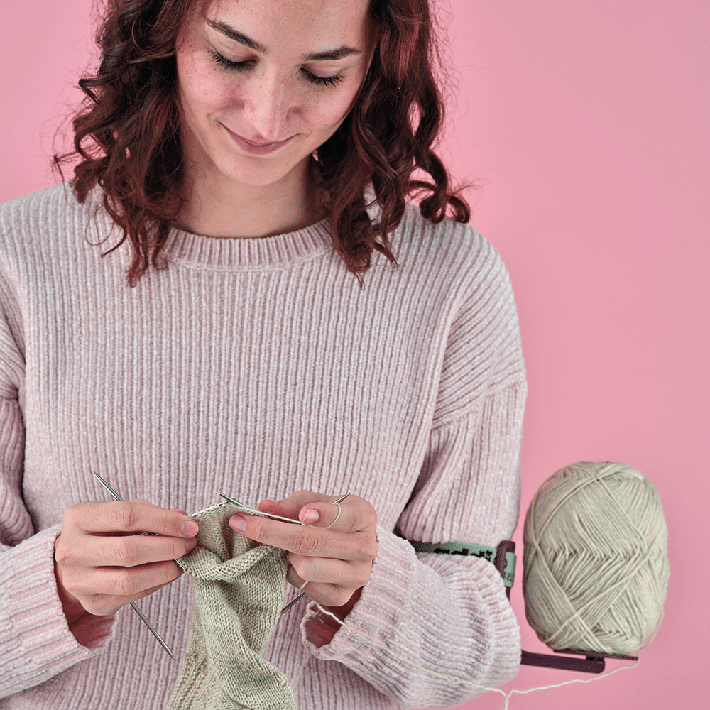 addiYarnArm Yarn Holder