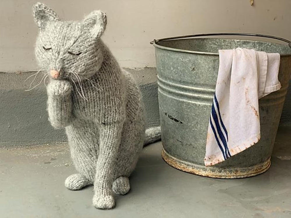 Victorian Housecats to Knit