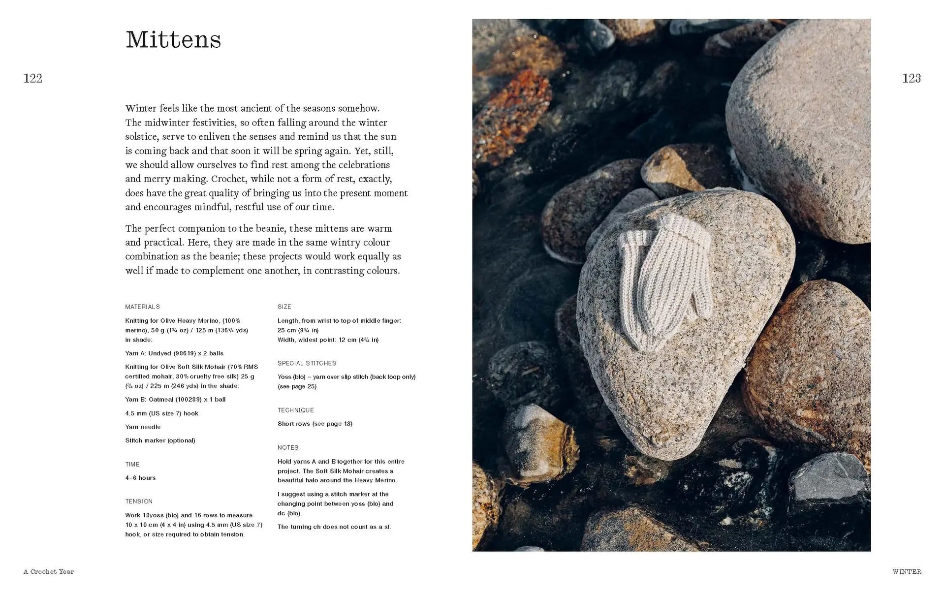 A Crochet Year: 20 Striking and Seasonal Projects - Zoë Curtis - The Little Yarn Store