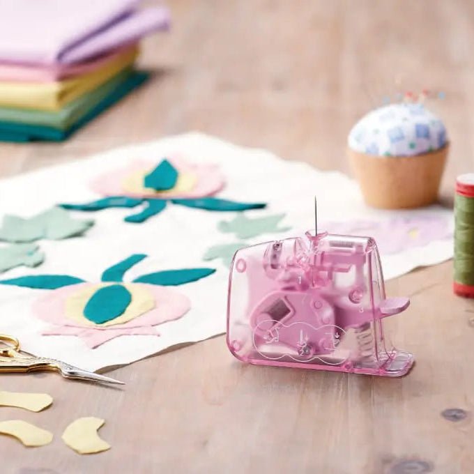Clover Quick Desk Needle Threader - Clover - The Little Yarn Store