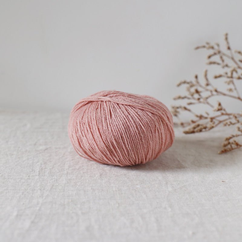 De Rerum Natura Alice - De Rerum Natura - Pêcher - The Little Yarn Store