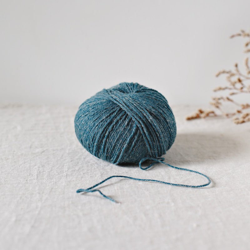 De Rerum Natura Alice - De Rerum Natura - Rivière - The Little Yarn Store