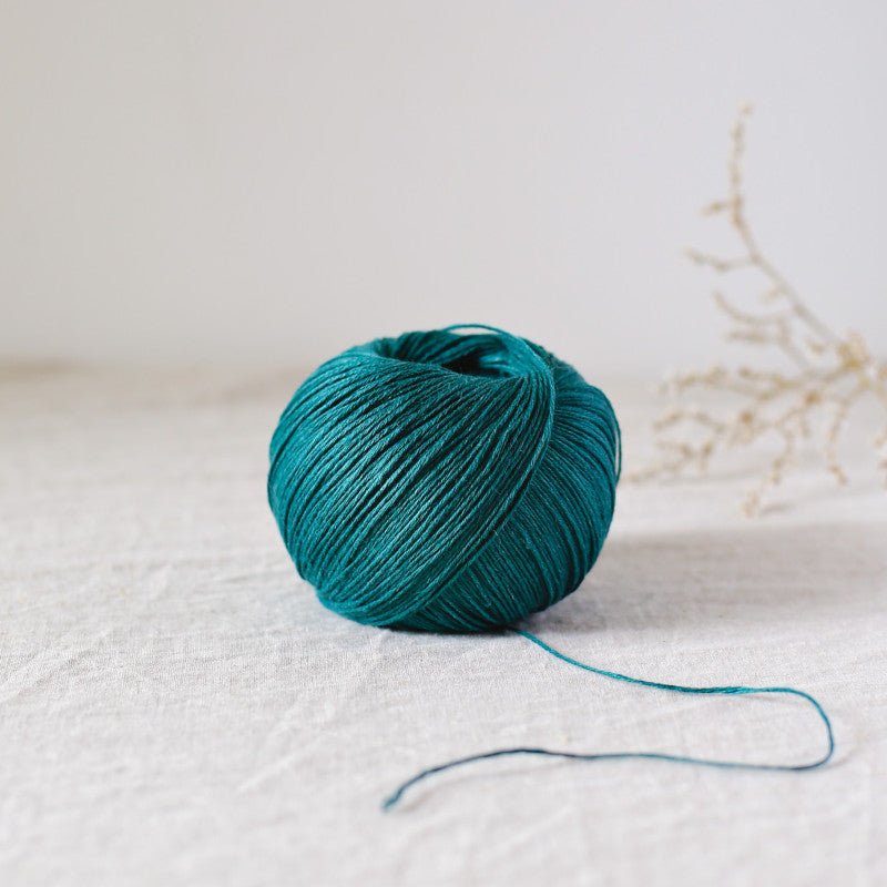De Rerum Natura Antigone - De Rerum Natura - Libellule - The Little Yarn Store