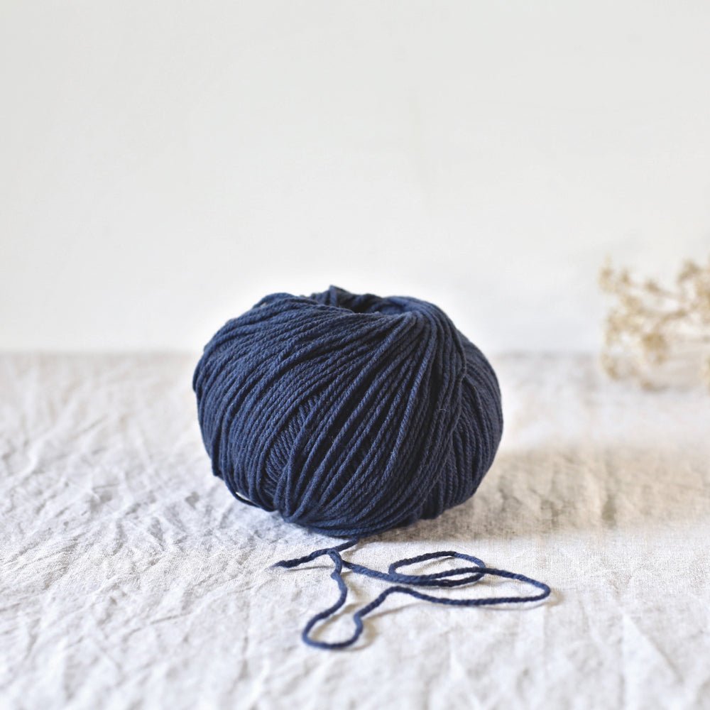 De Rerum Natura Gilliatt - De Rerum Natura - Baleine Bleu - The Little Yarn Store