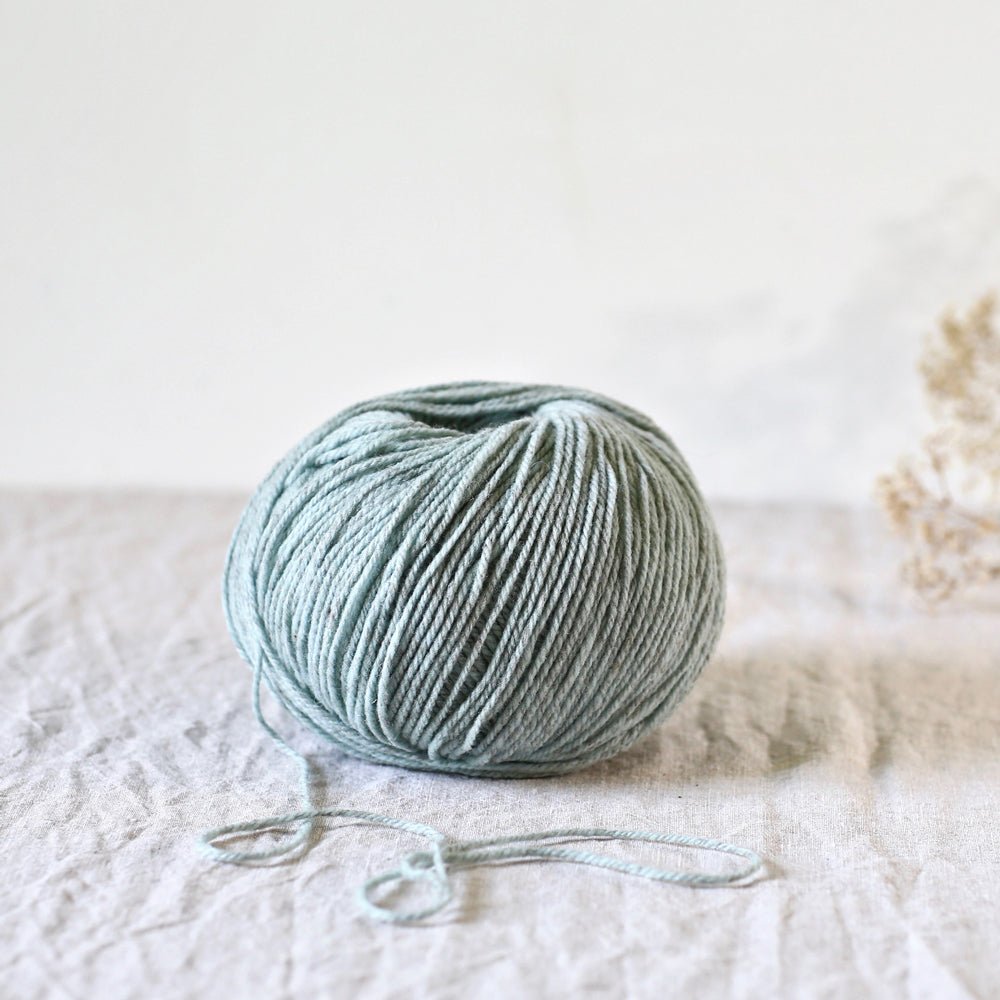 De Rerum Natura Gilliatt - De Rerum Natura - Sauge - The Little Yarn Store