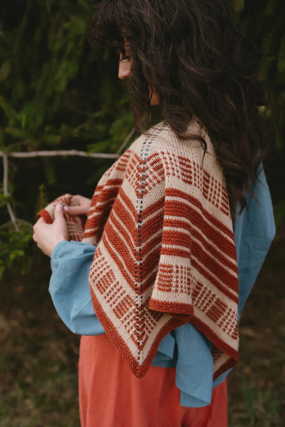 Field Notes: 20 Textured Knits for Everyday Beauty - Laine - The Little Yarn Store