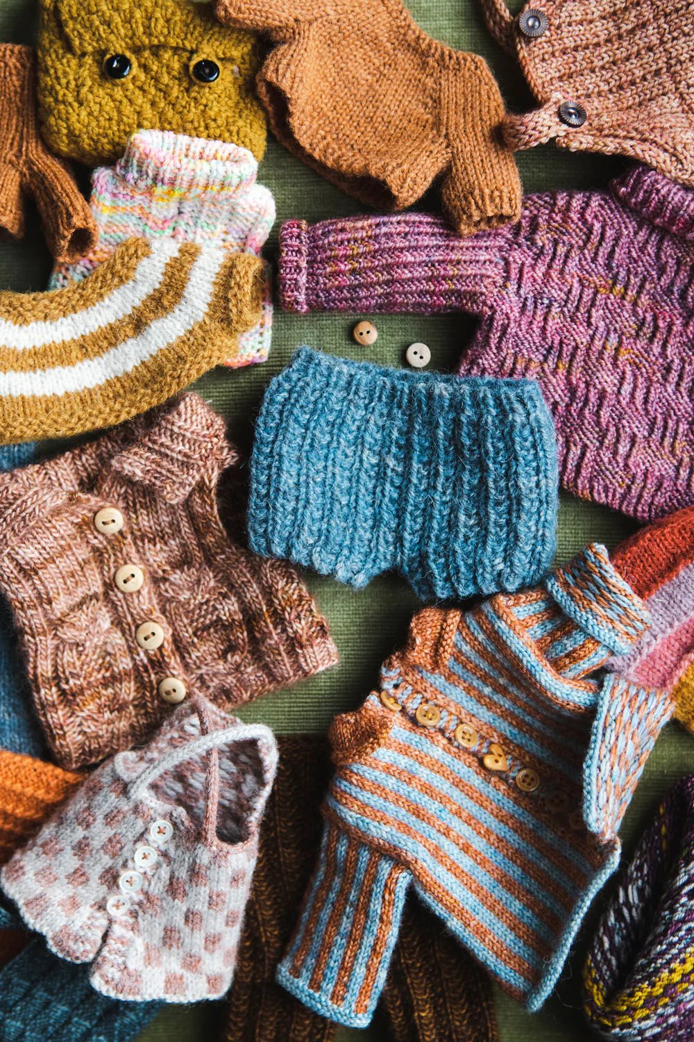 Mouche &amp; Friends: Seamless Toys to Knit - Laine - The Little Yarn Store