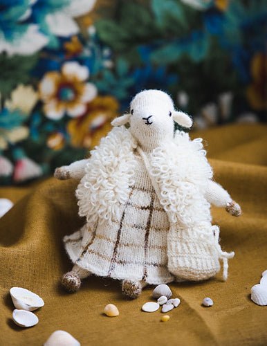 Mouche &amp; Friends: Seamless Toys to Knit - Laine - The Little Yarn Store