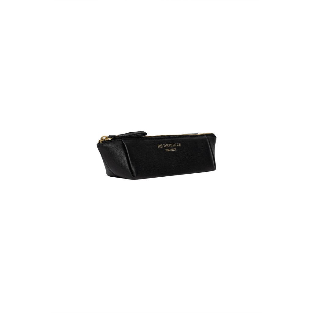 Re:Designed Project 11 - Re:Designed - Black/Gold - The Little Yarn Store
