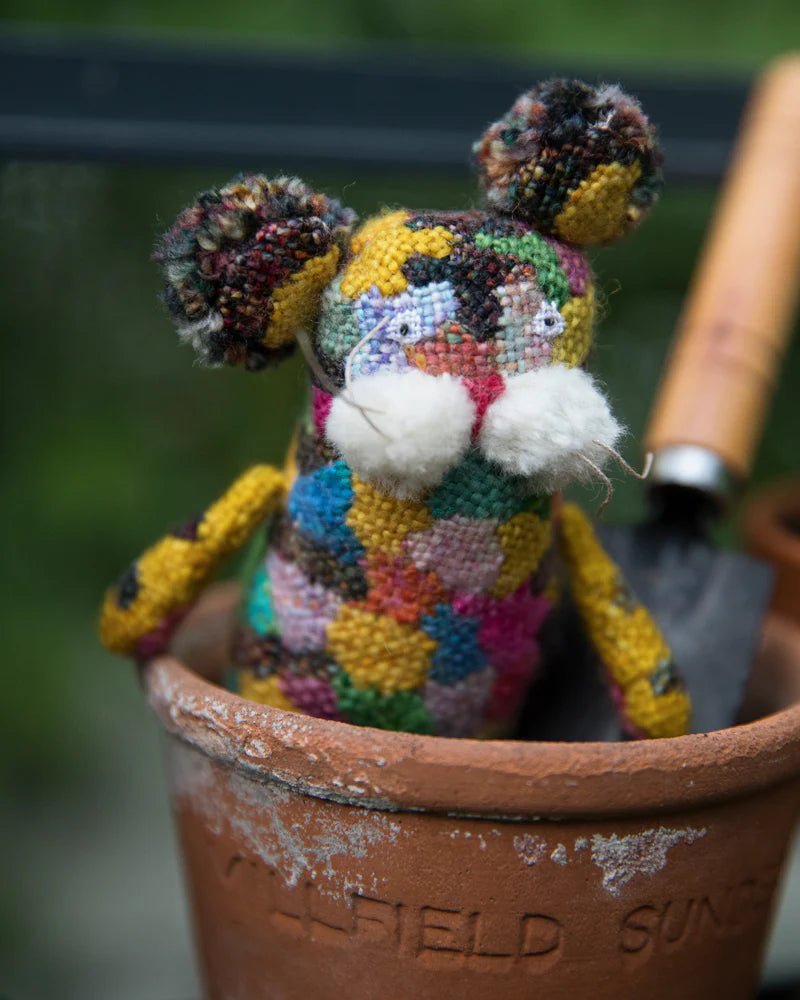 Tiny Friends: A Guide to Mosaic Embroidery - Laine - The Little Yarn Store