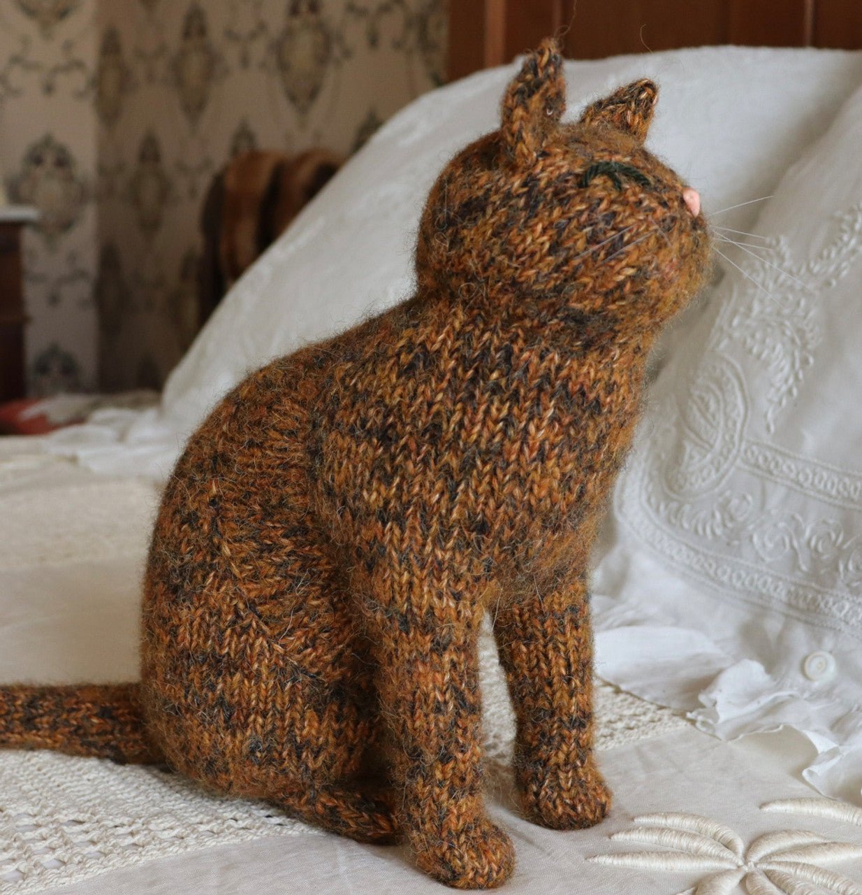 Victorian Housecats to Knit - Sara Elizabeth Kellner - The Little Yarn Store